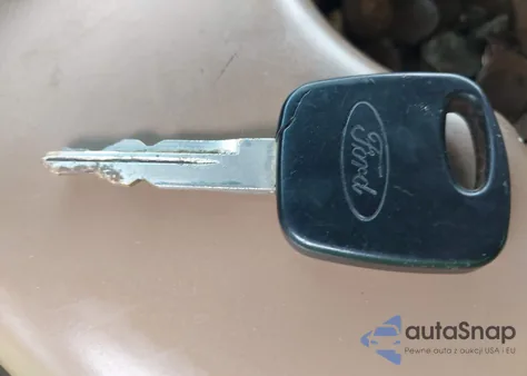 1999 Ford F150 Lariat/Xl/Xlt z USA, uszkodzony, nr VIN 1FTRX18L5XNA70355